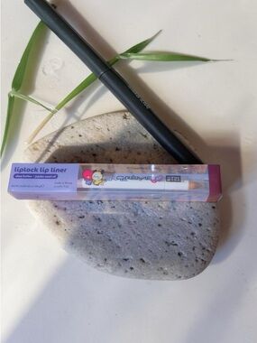 BT21 x L'Oréal Crème Liplock Lip Liner - Peachy Pink